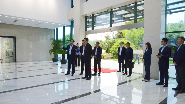 蘇州市副市長(zhǎng)沈覓視察蘇凈集團(tuán)